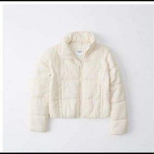A&F Super Soft Lightweight Puffer